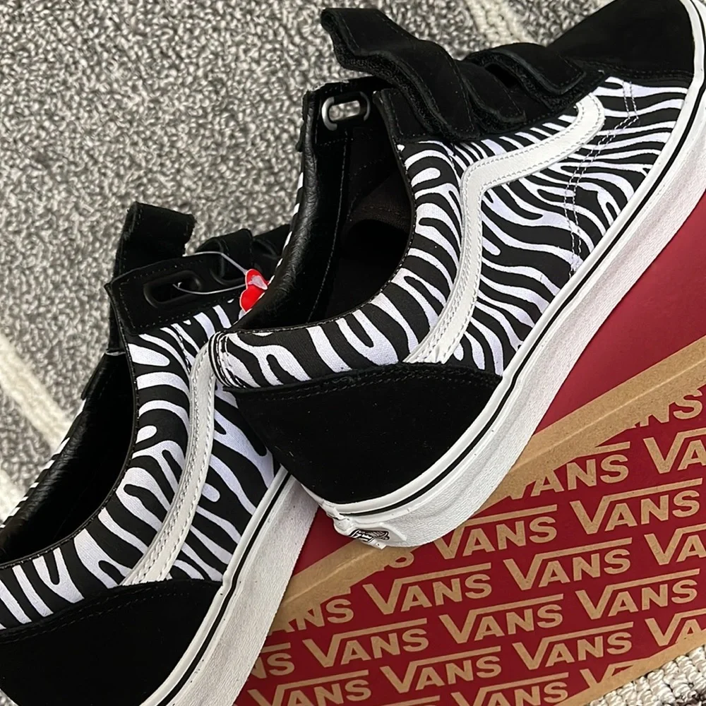 Vans Old Skool V Suede/Canvas Black/Zebra WMNS - Picture 15 of 16